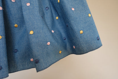 Kinderrock in Jeansoptik mit bunten Tupfen