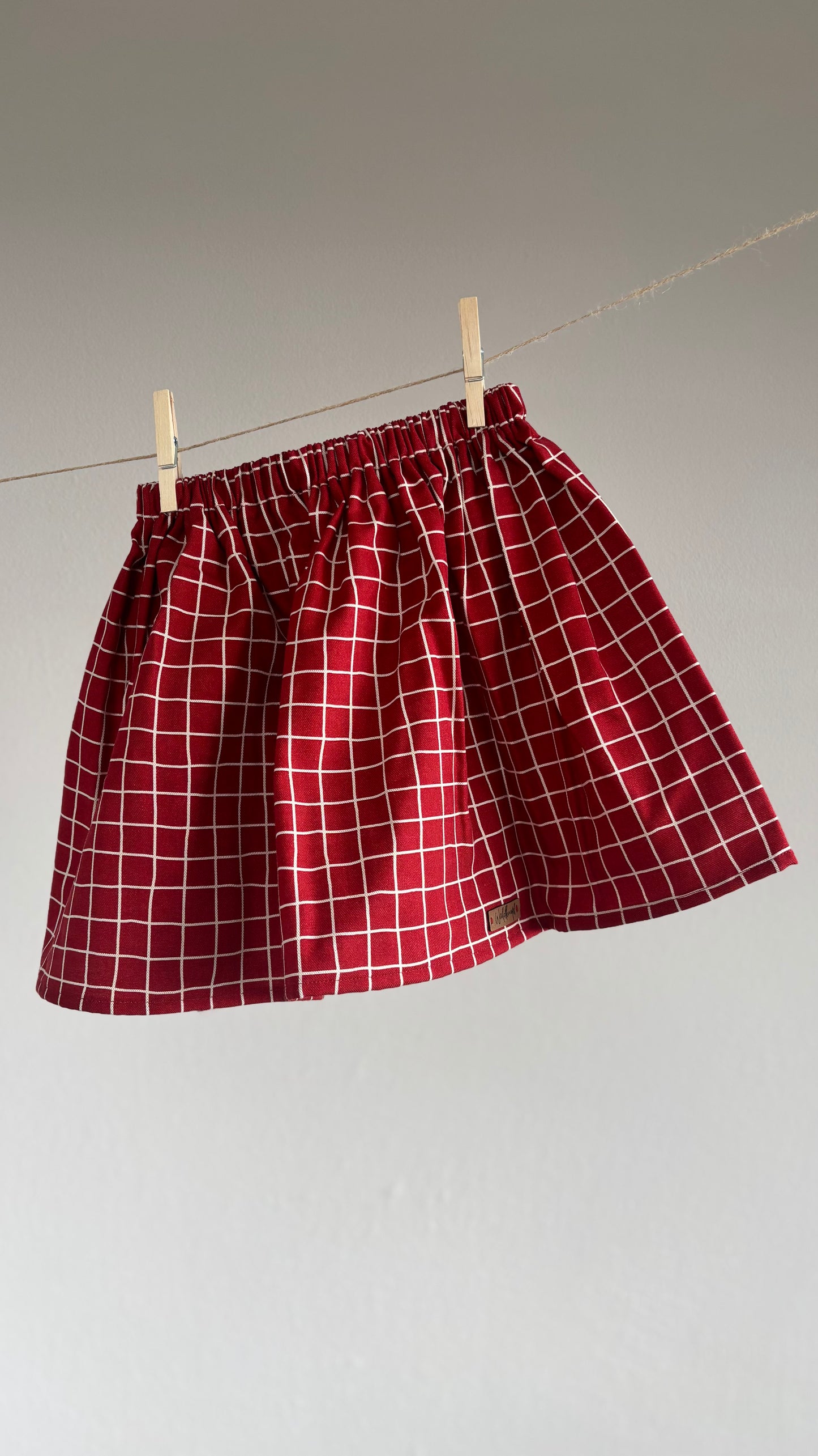 Viskose-Rock rote Karos