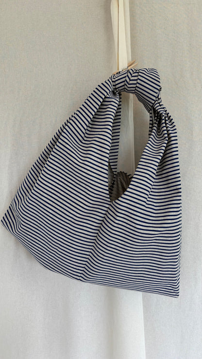 Knotentasche aus Baumwollcanvas